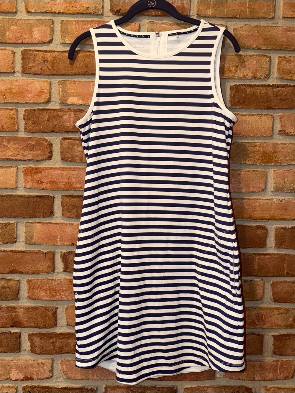 🌴 Tommy Bahama IslandZone Performance Dress – Size Small 🌴